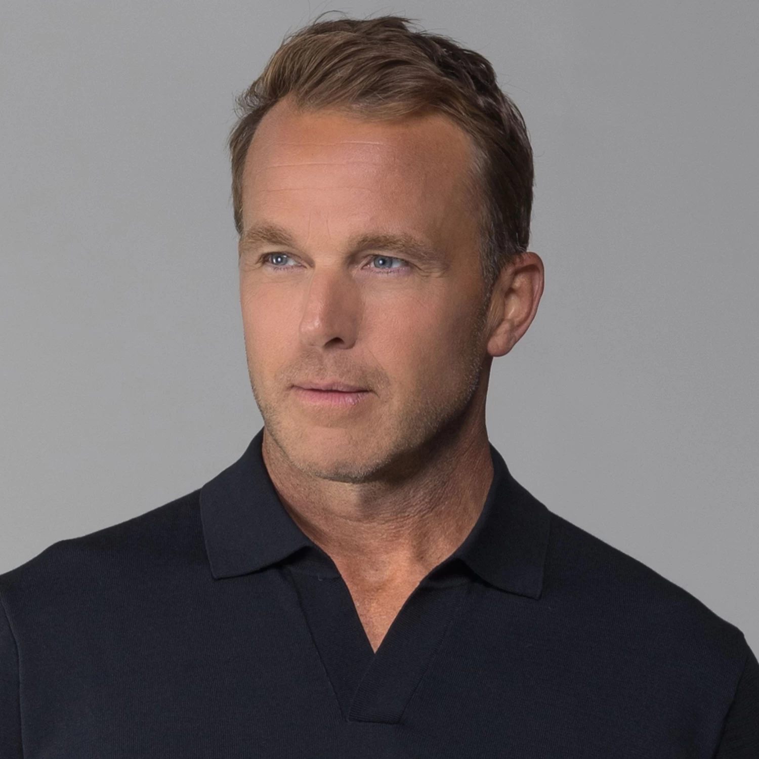 The Maranello Cotton & Silk Buttonless Polo Black - Tailored Fit - Image 2