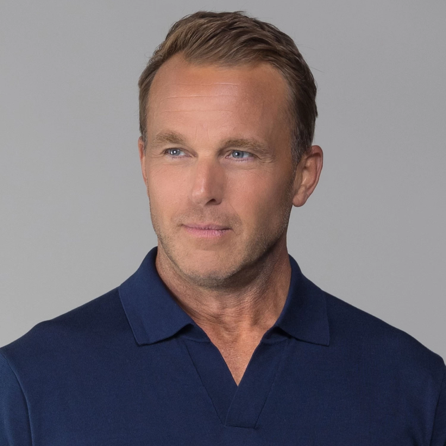 The Maranello Cotton & Silk Buttonless Polo Navy - Tailored Fit - Image 2