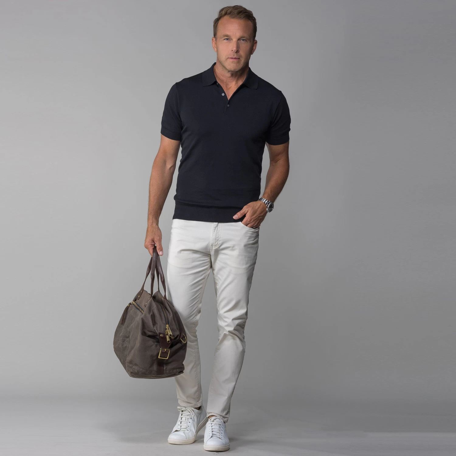 The Maranello Cotton & Silk Three Button Polo Black - Tailored Fit - Image 4